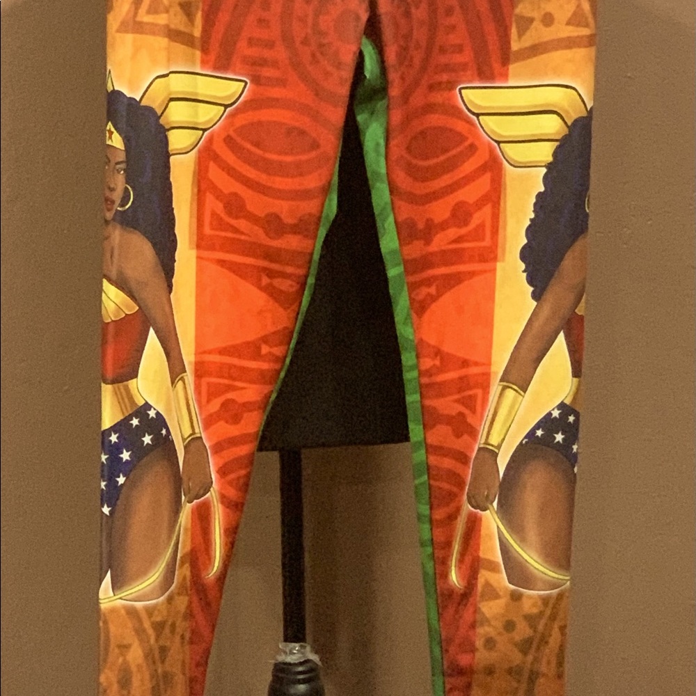 🛑SOLD 🛑 Wonder Woman Workout Spandex NWOT